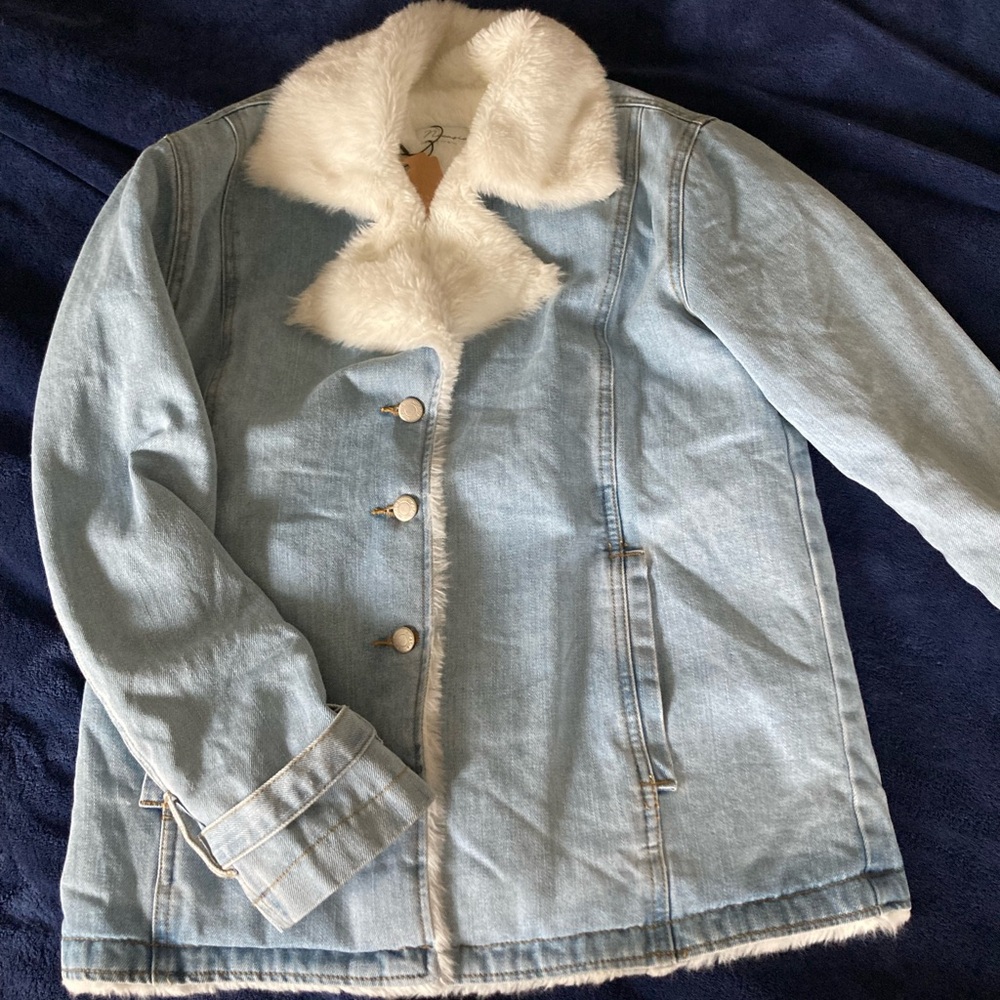 Women’s faux Sherpa denim jacket - Large